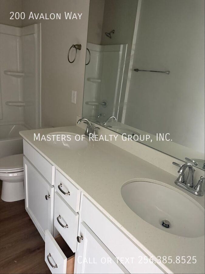 200 Avalon Way - Photo 7 of 11