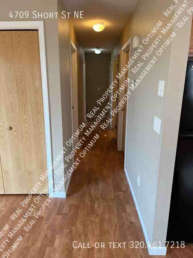 4709 Short St Ne - Photo 7 of 19