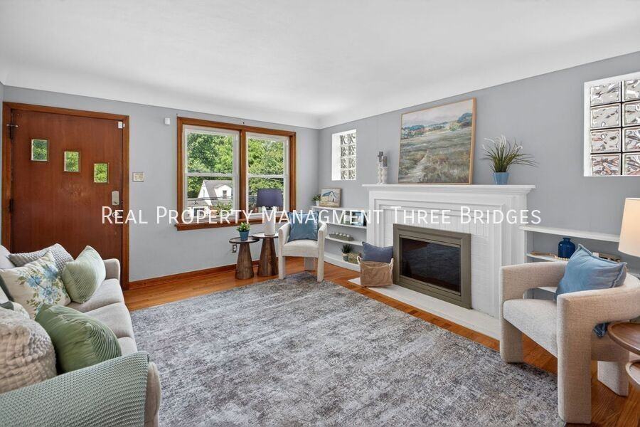 130 S Barat Ave - Photo 3 of 22