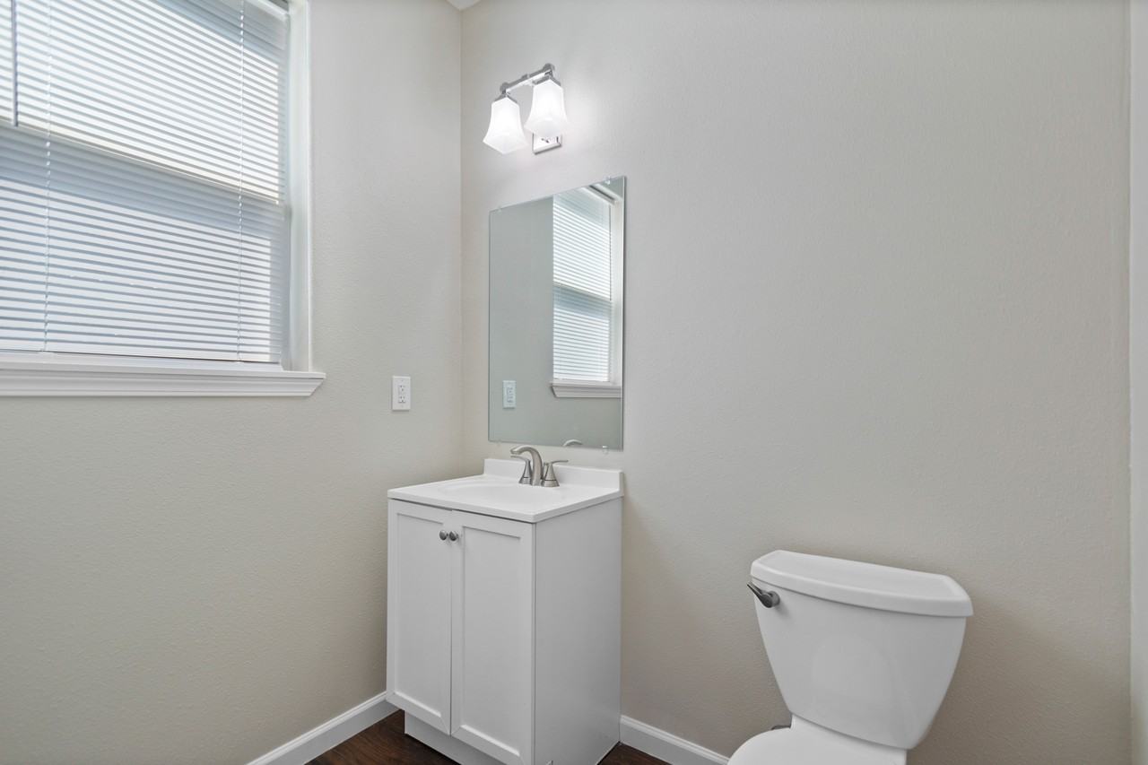 3164 E 16th Ave - Photo 6 of 50