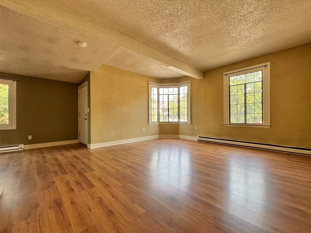 1635 W Pacific Ave #A - Photo 3 of 11