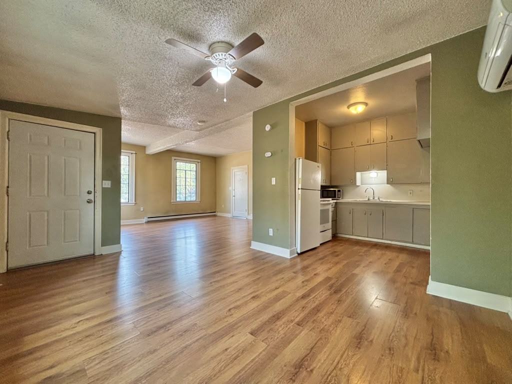 1635 W Pacific Ave #A - Photo 4 of 11