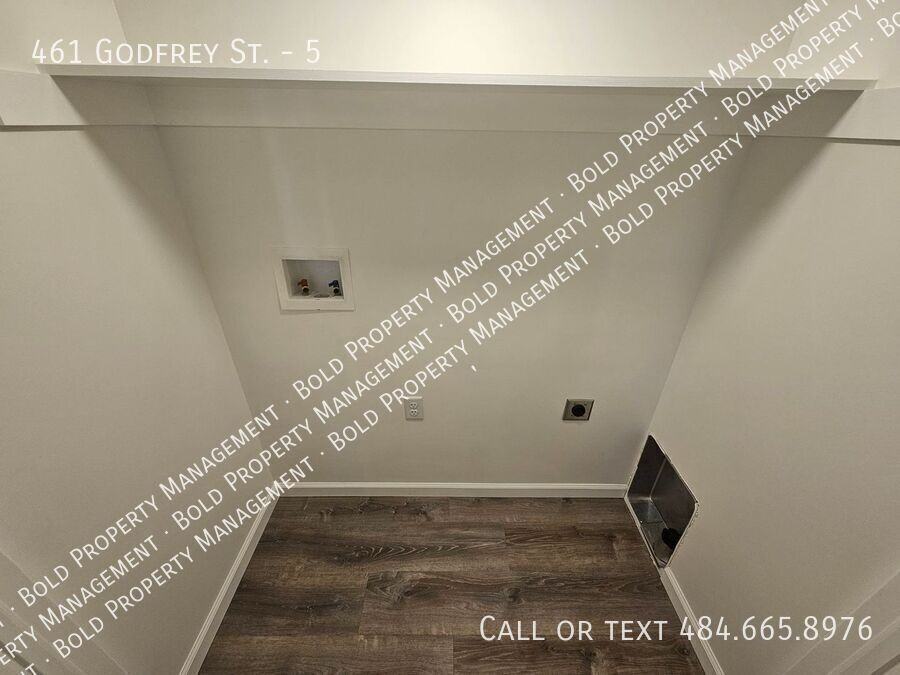 461 Godfrey St #5 - Photo 7 of 14