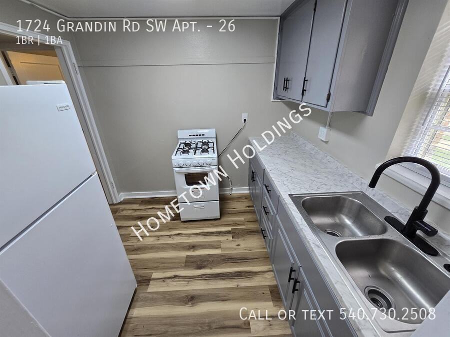 1724 Grandin Rd Sw #26 - Photo 3 of 5