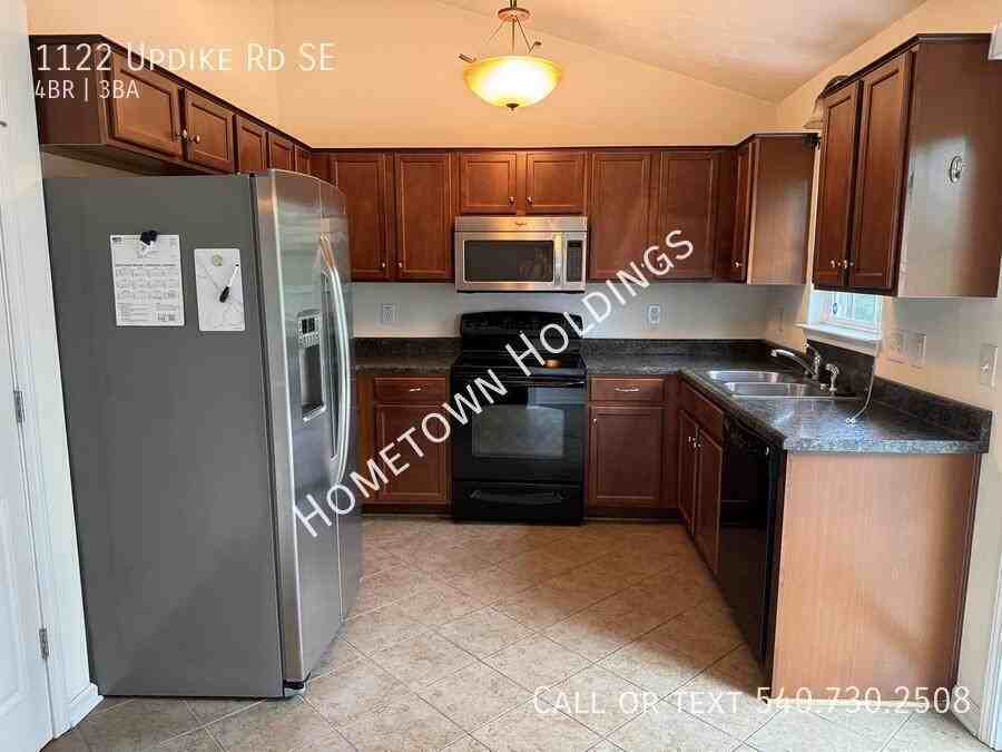 1122 Updike Rd - Photo 5 of 41