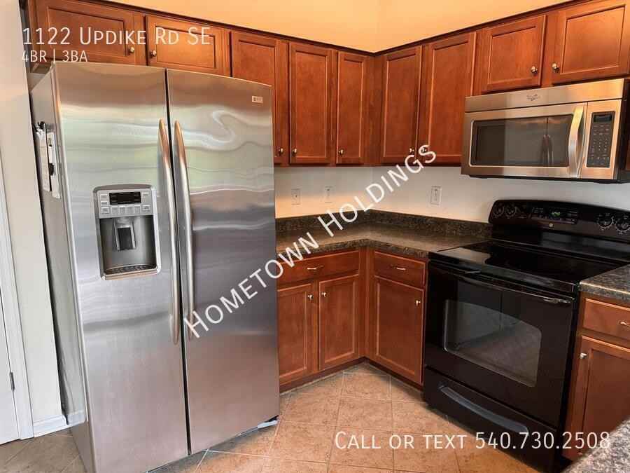 1122 Updike Rd - Photo 6 of 41