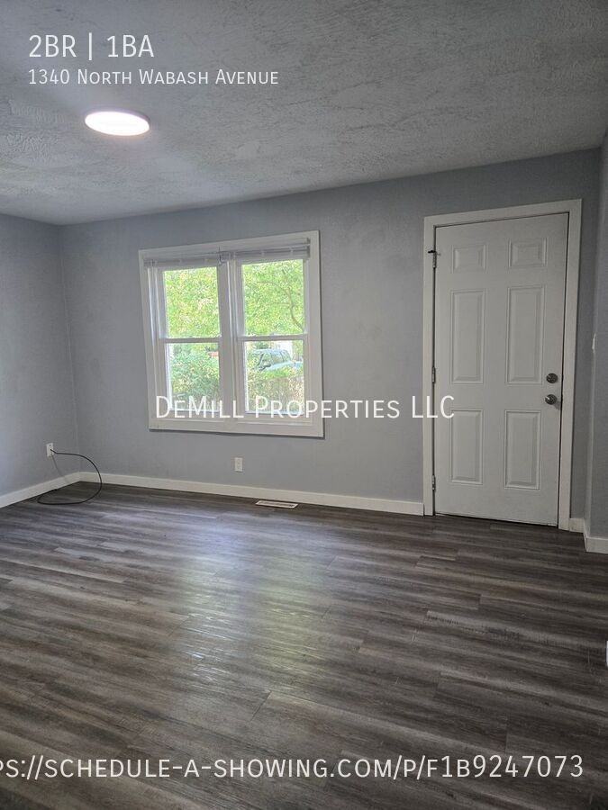 1340 N Wabash Ave - Photo 3 of 15