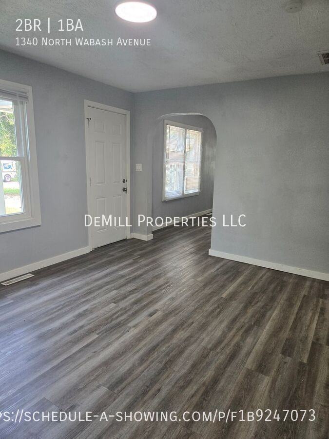 1340 N Wabash Ave - Photo 4 of 15