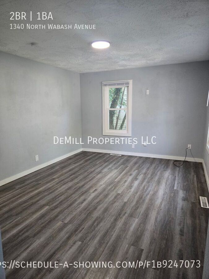 1340 N Wabash Ave - Photo 5 of 15
