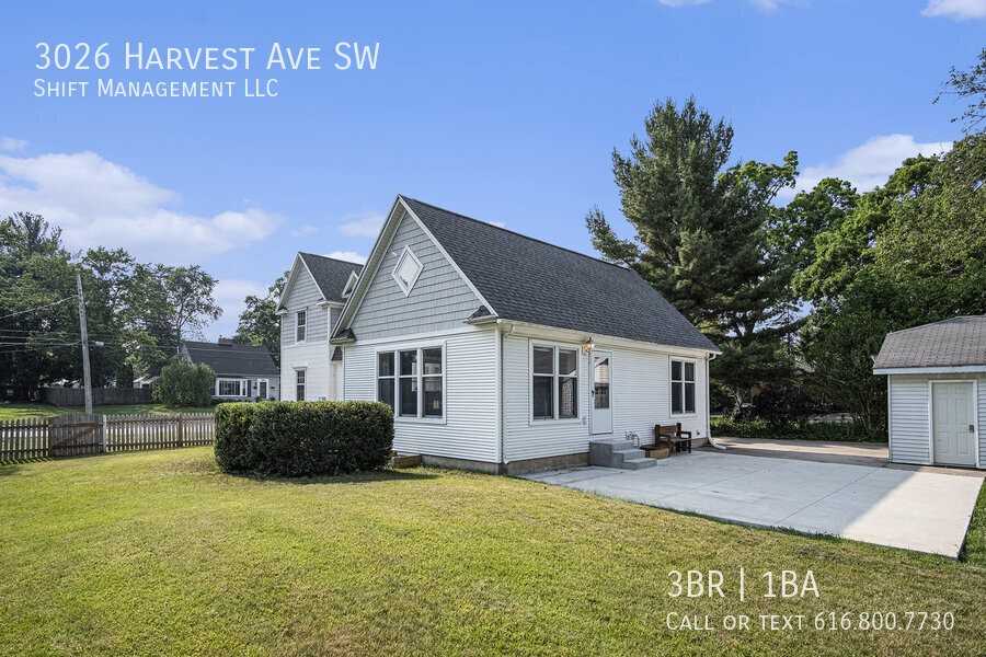 3026 Harvest Ave Sw - Photo 4 of 23