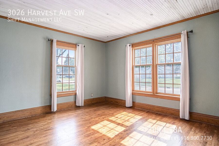 3026 Harvest Ave Sw - Photo 6 of 23