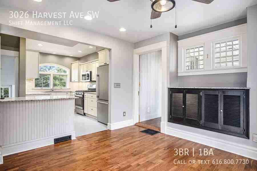 3026 Harvest Ave Sw - Photo 7 of 23