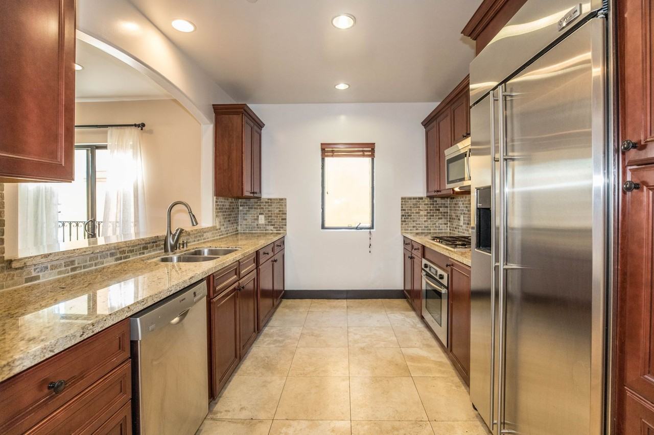1215 Armacost Ave #301 - Photo 6 of 17