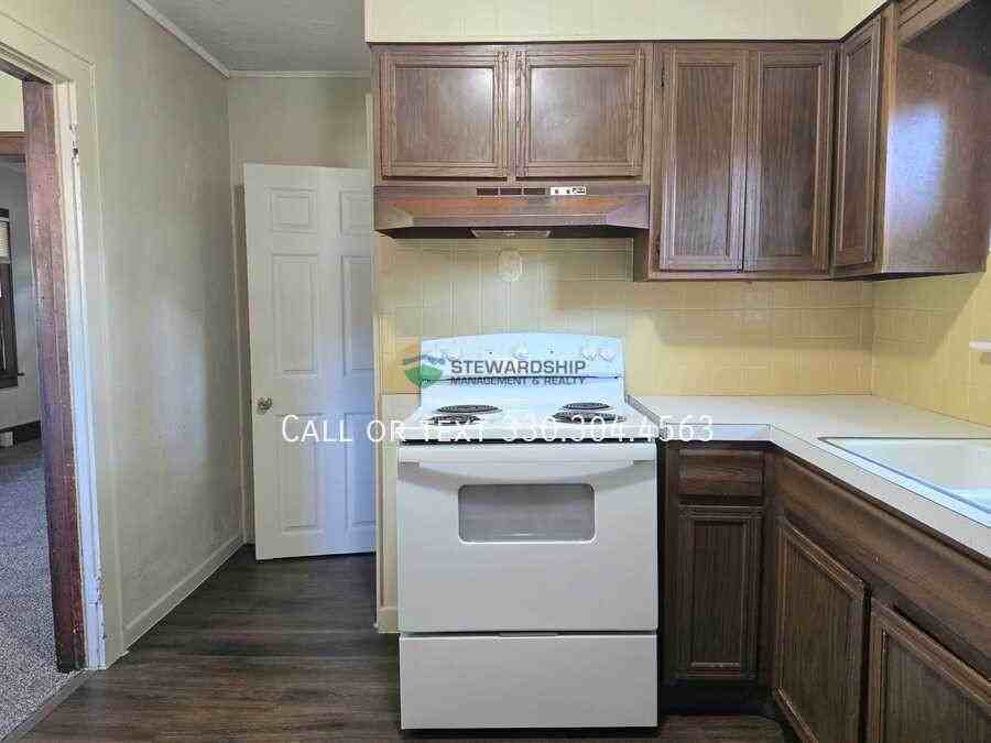 1152 Wilbur Ave - Photo 3 of 28