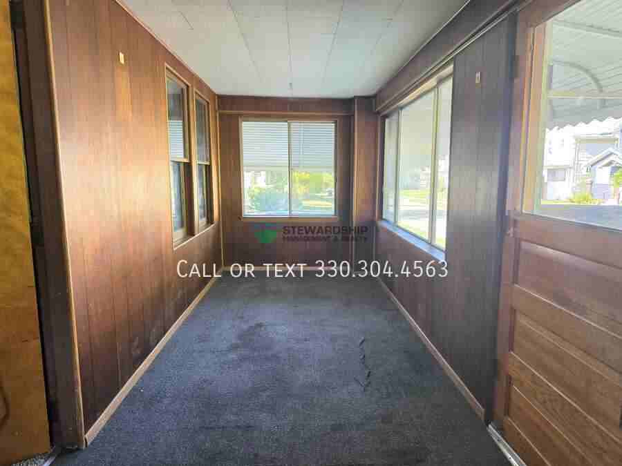 1152 Wilbur Ave - Photo 4 of 28