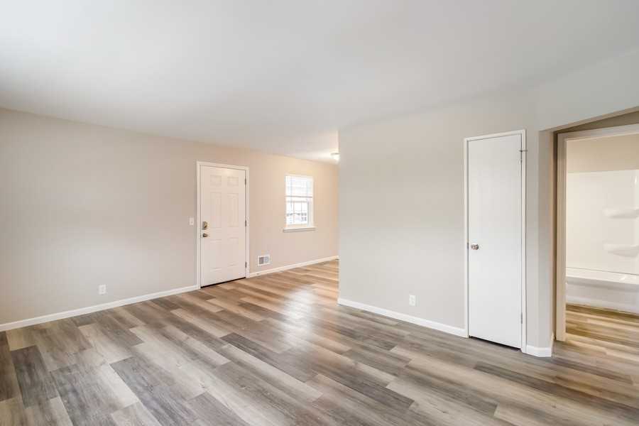 502 E Merrill Ave #4 - Photo 7 of 15