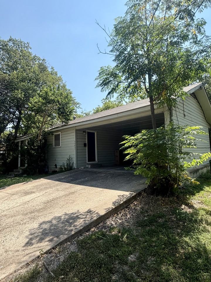5503 Joe Sayers Ave #A - Photo 2 of 5