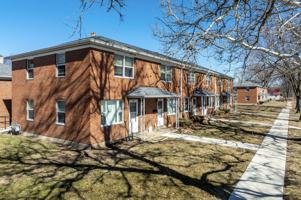 featured image of 2100 Rhomberg Ave