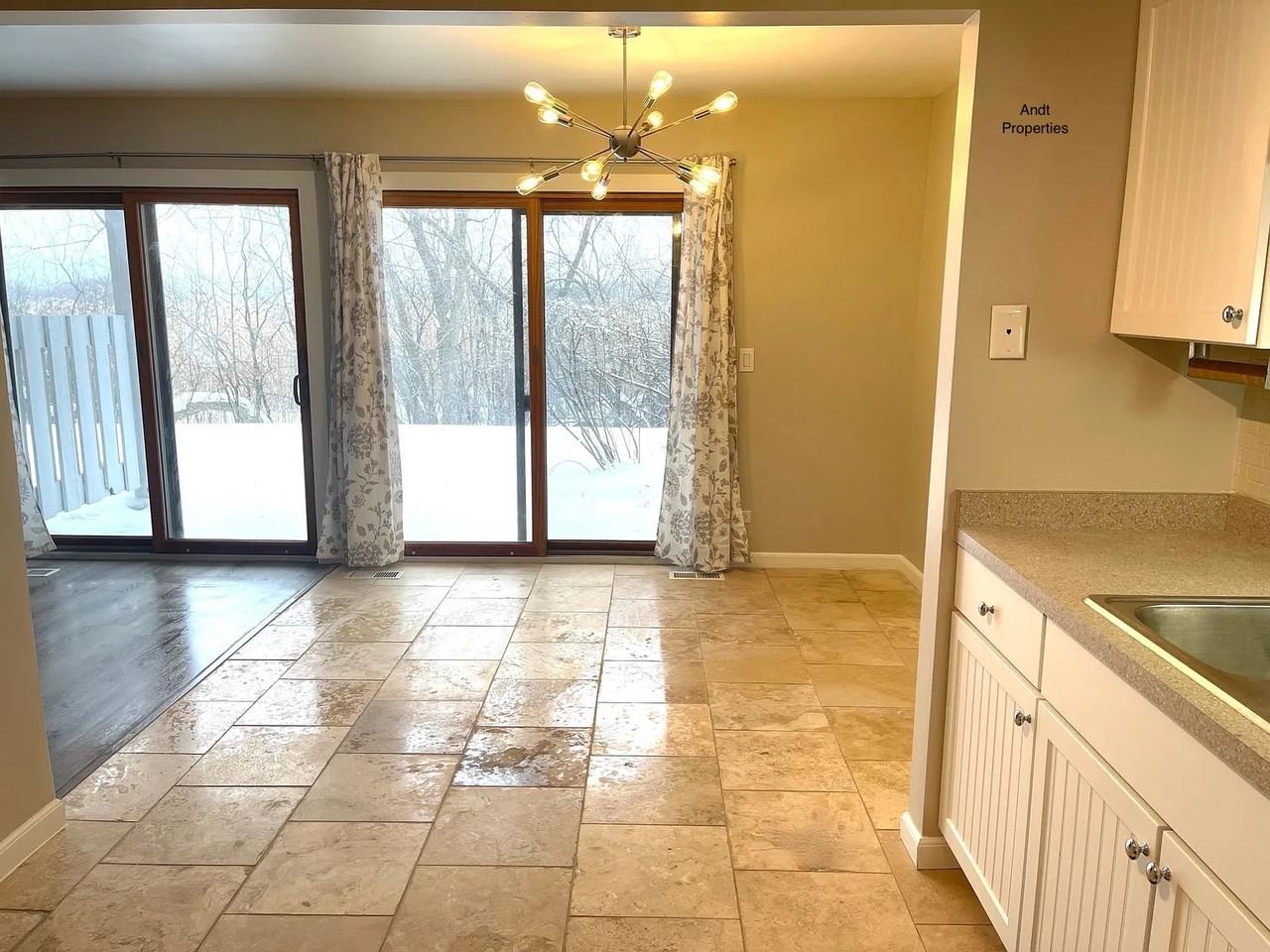375 Sandalwood Ln #B1 - Photo 3 of 17