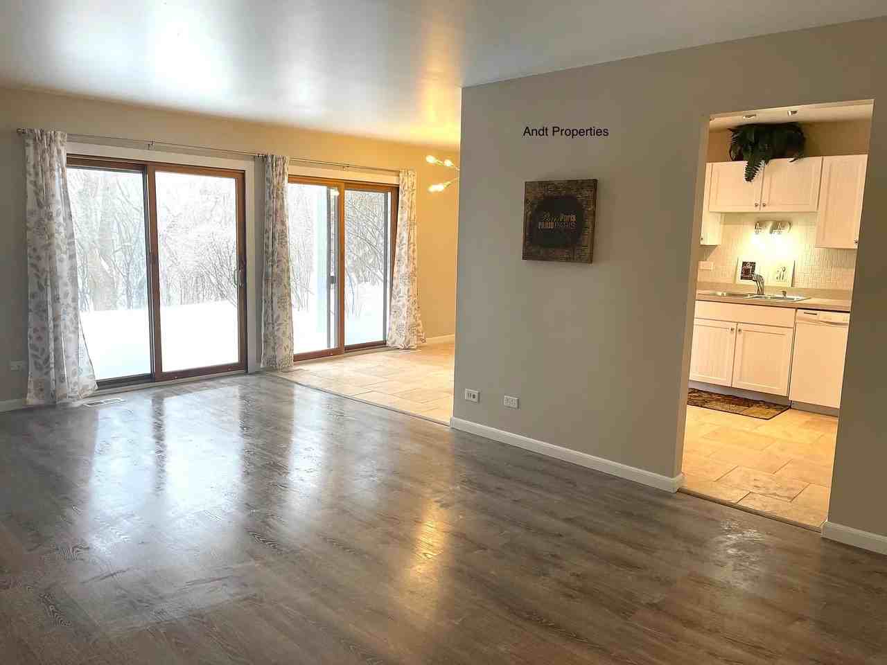 375 Sandalwood Ln #B1 - Photo 4 of 17