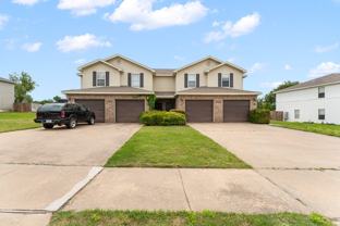 2004 Azlin Pl #A - Photo 1 of 1