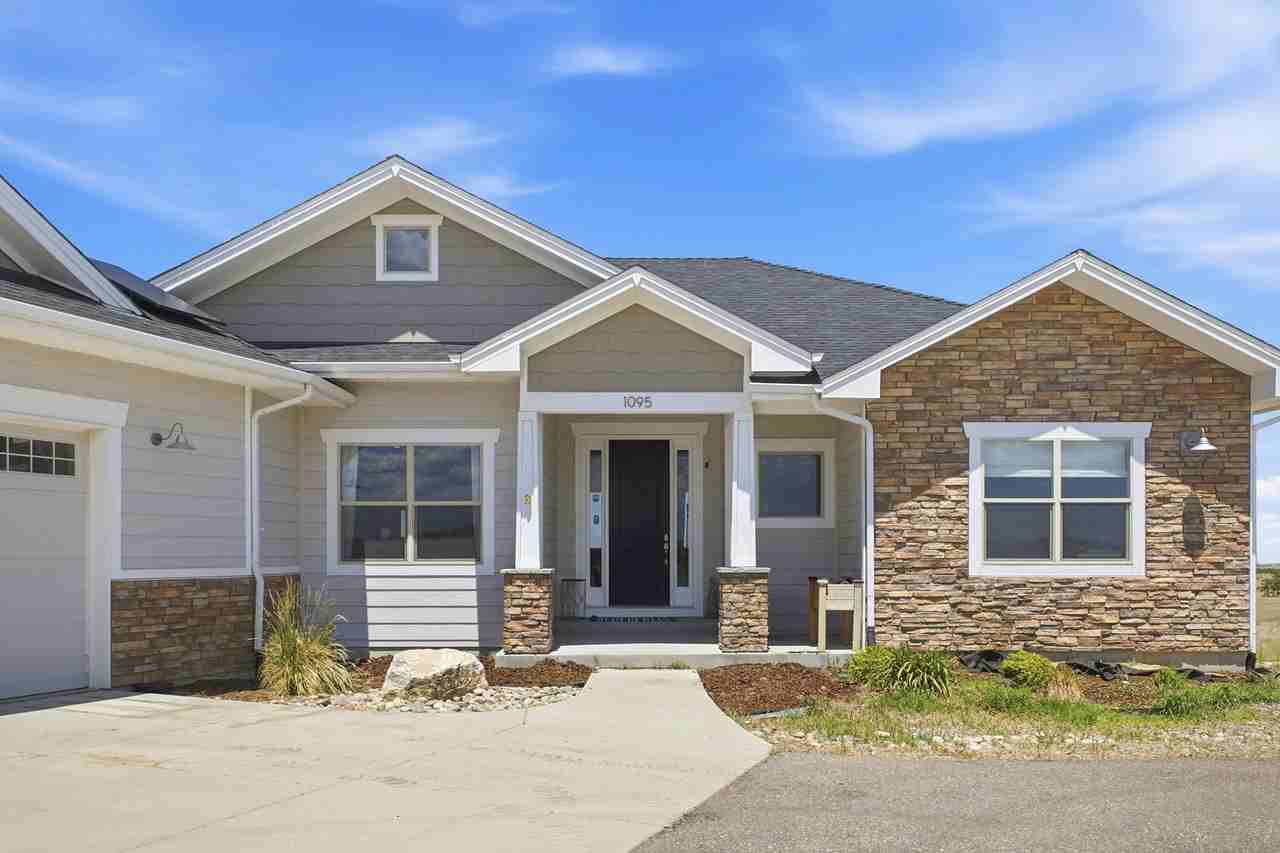 1095 Sage Rd #NA - Photo 2 of 33