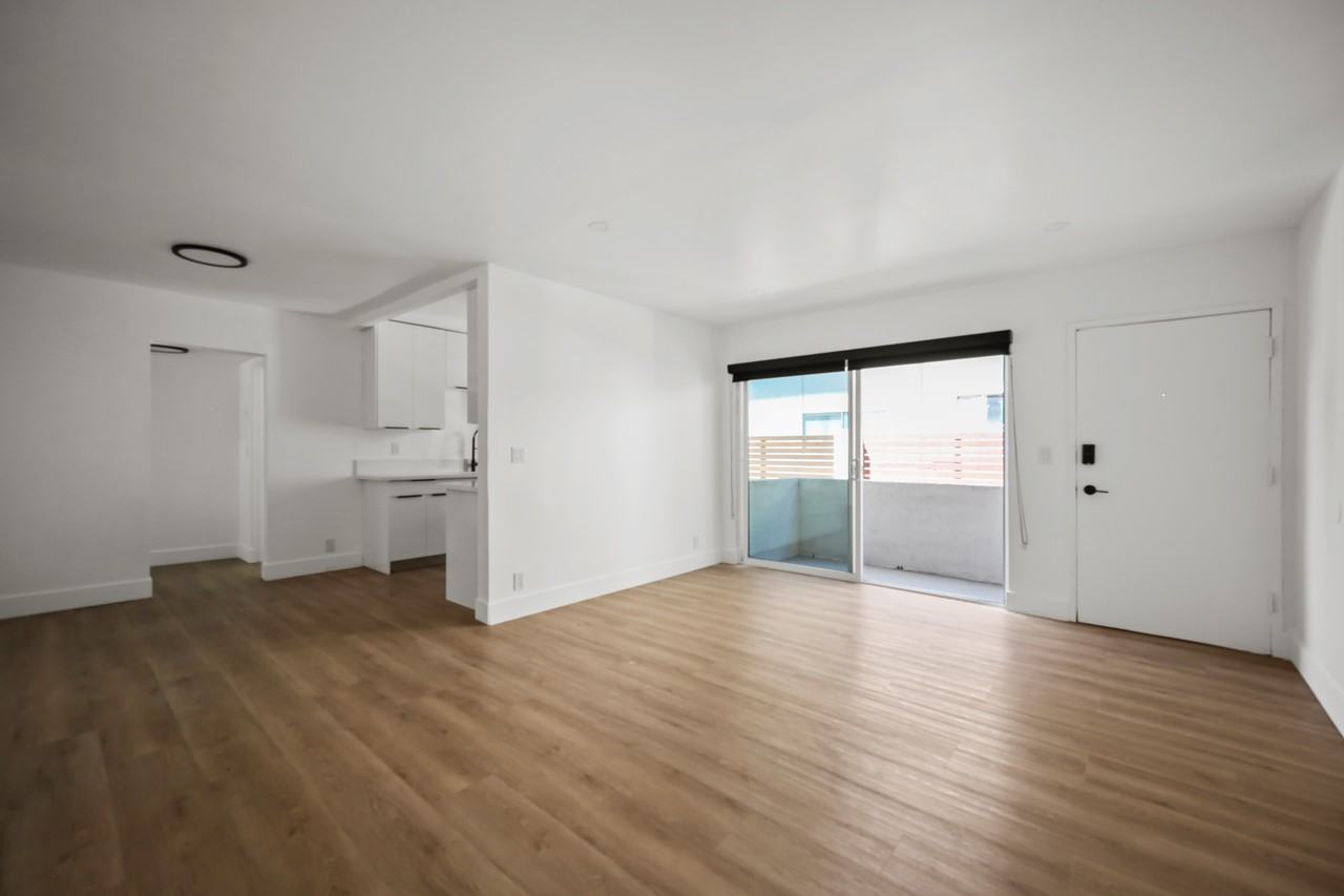 2034 S Garth Ave #2 - Photo 7 of 18