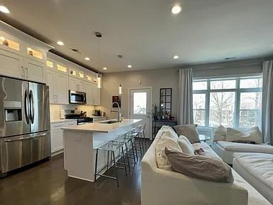6409 S Ellis Ave #3N - Photo 3 of 15