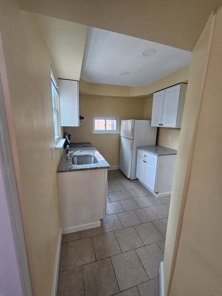 2126 S Norwood St #NA - Photo 5 of 14