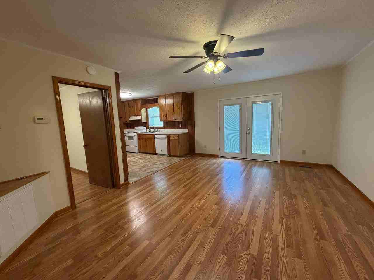 941 Harrington Dr #1 - Photo 3 of 18