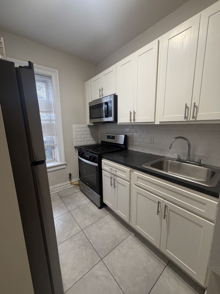 125 Corbin Ave #103