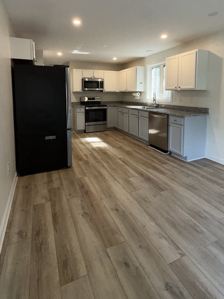 41 Tonella Rd #41 - Photo 2 of 11