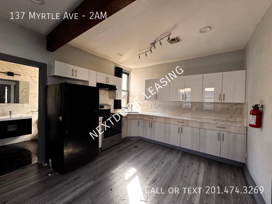 137 Myrtle Ave #2AM - Photo 2 of 10