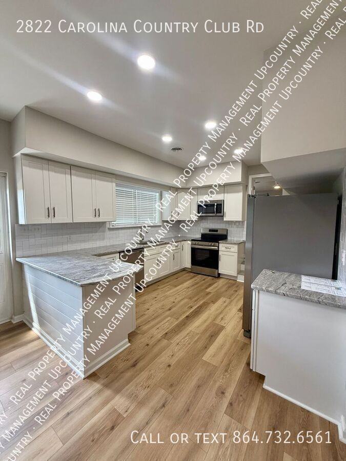 2822 Carolina Country Club Rd - Photo 5 of 19