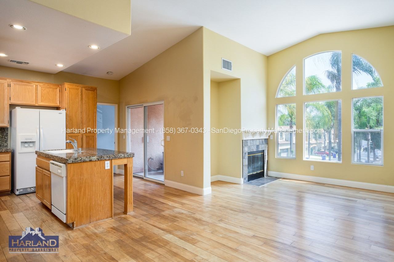 11801 Miro Cir - Photo 2 of 12