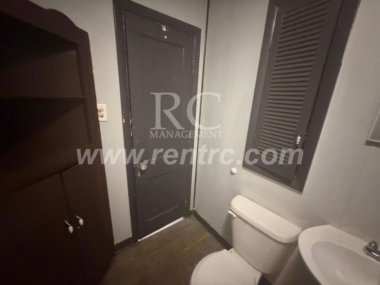 228 Delaware Ave - Photo 5 of 13