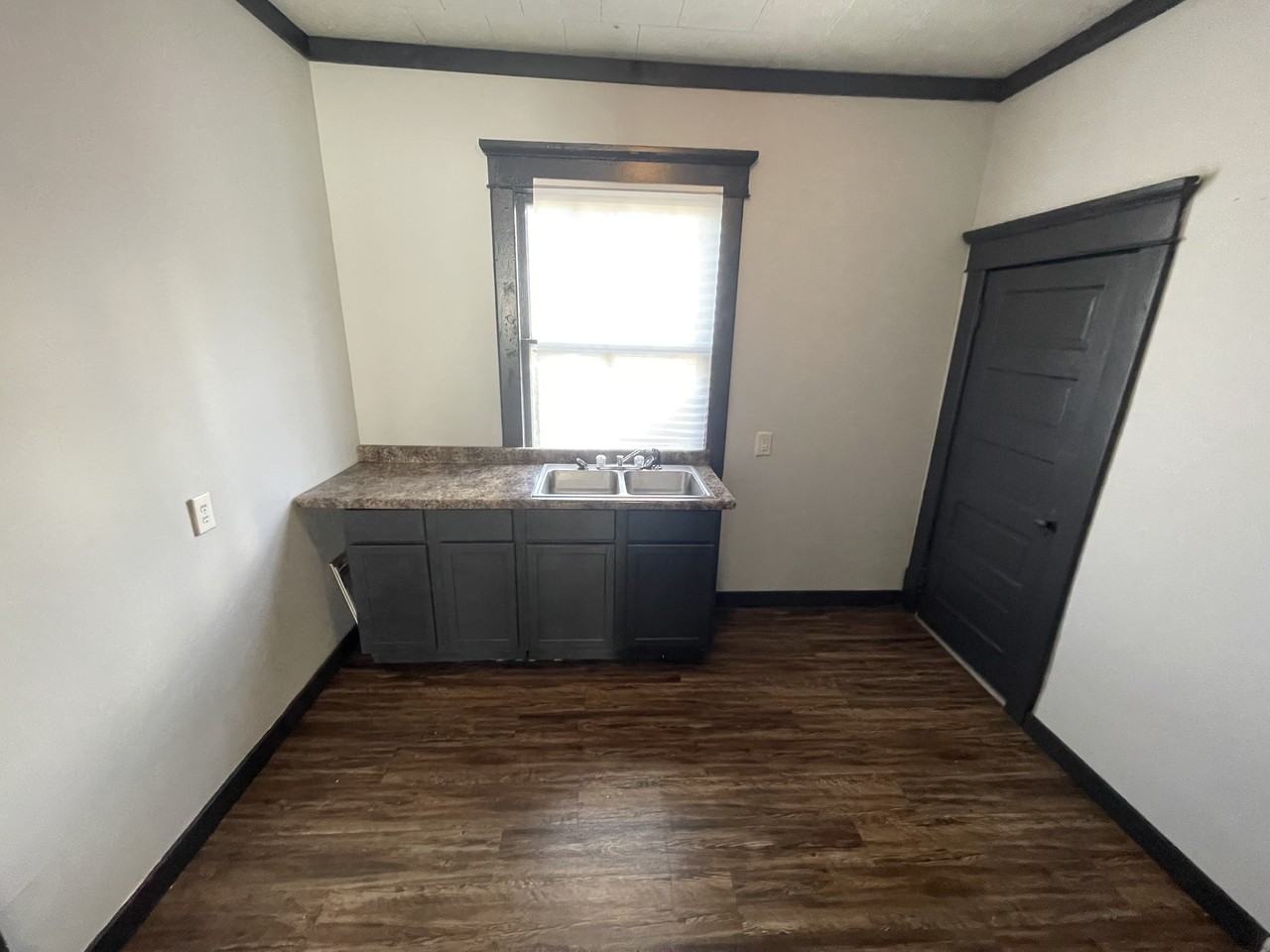 6 Pennsylvania Ave - Photo 2 of 13