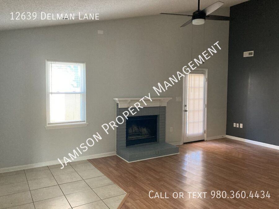 12639 Delman Ln - Photo 4 of 13