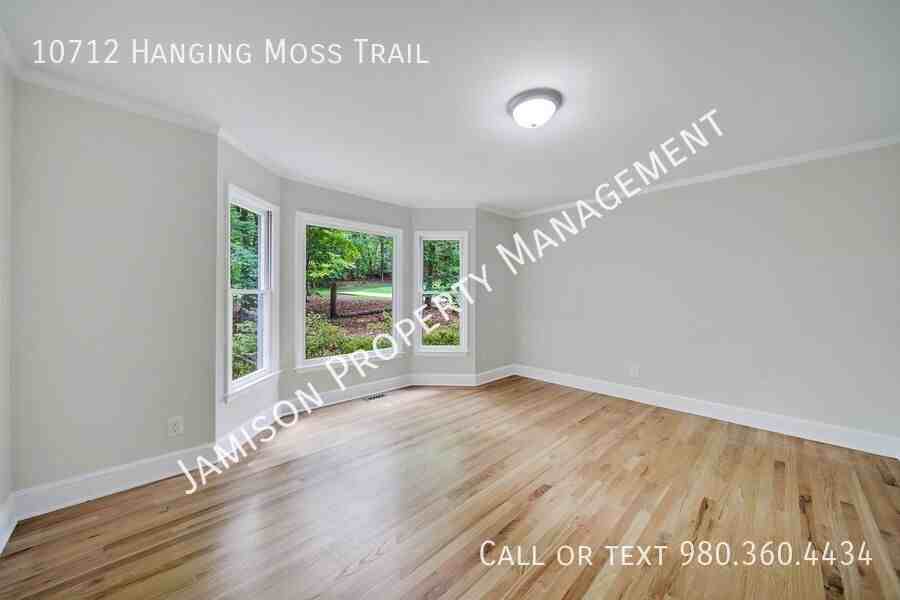 10712 Hanging Moss Trl - Photo 5 of 41