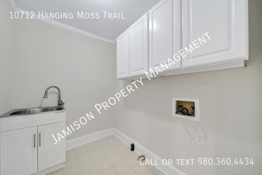 10712 Hanging Moss Trl - Photo 7 of 41