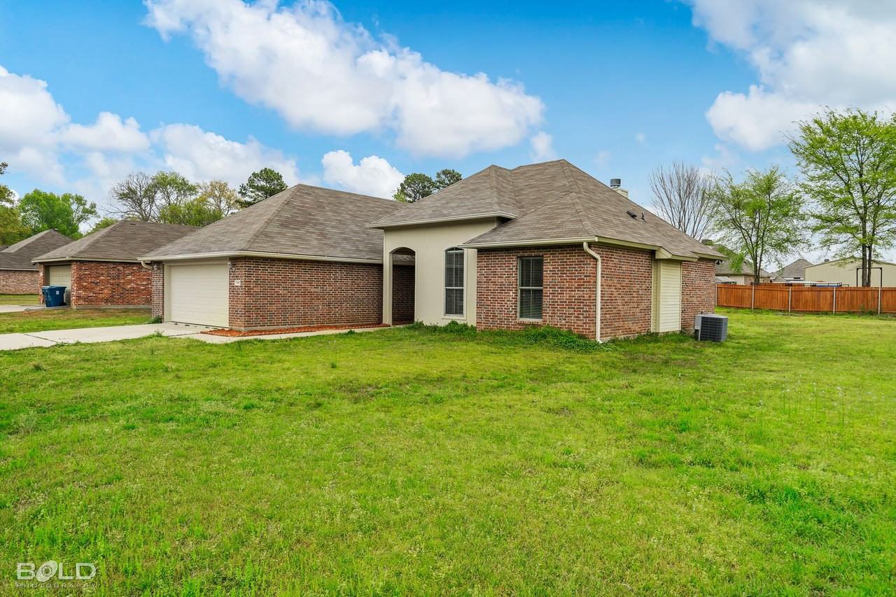 6484 Soda Point Dr - Photo 5 of 38