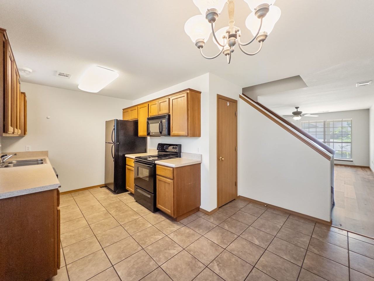 1521 Fianna Place Ct - Photo 4 of 12