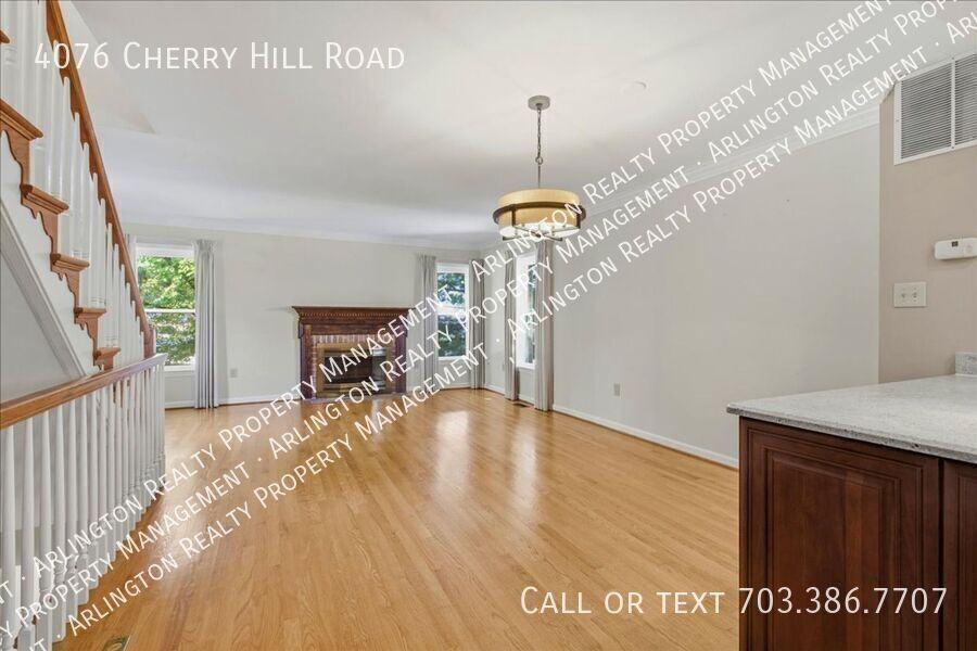 4076 Cherry Hill Rd - Photo 4 of 29