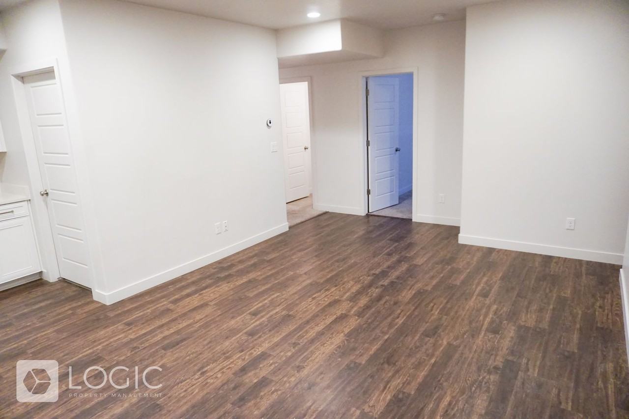 15297 S Revolutionary Way - Photo 7 of 17