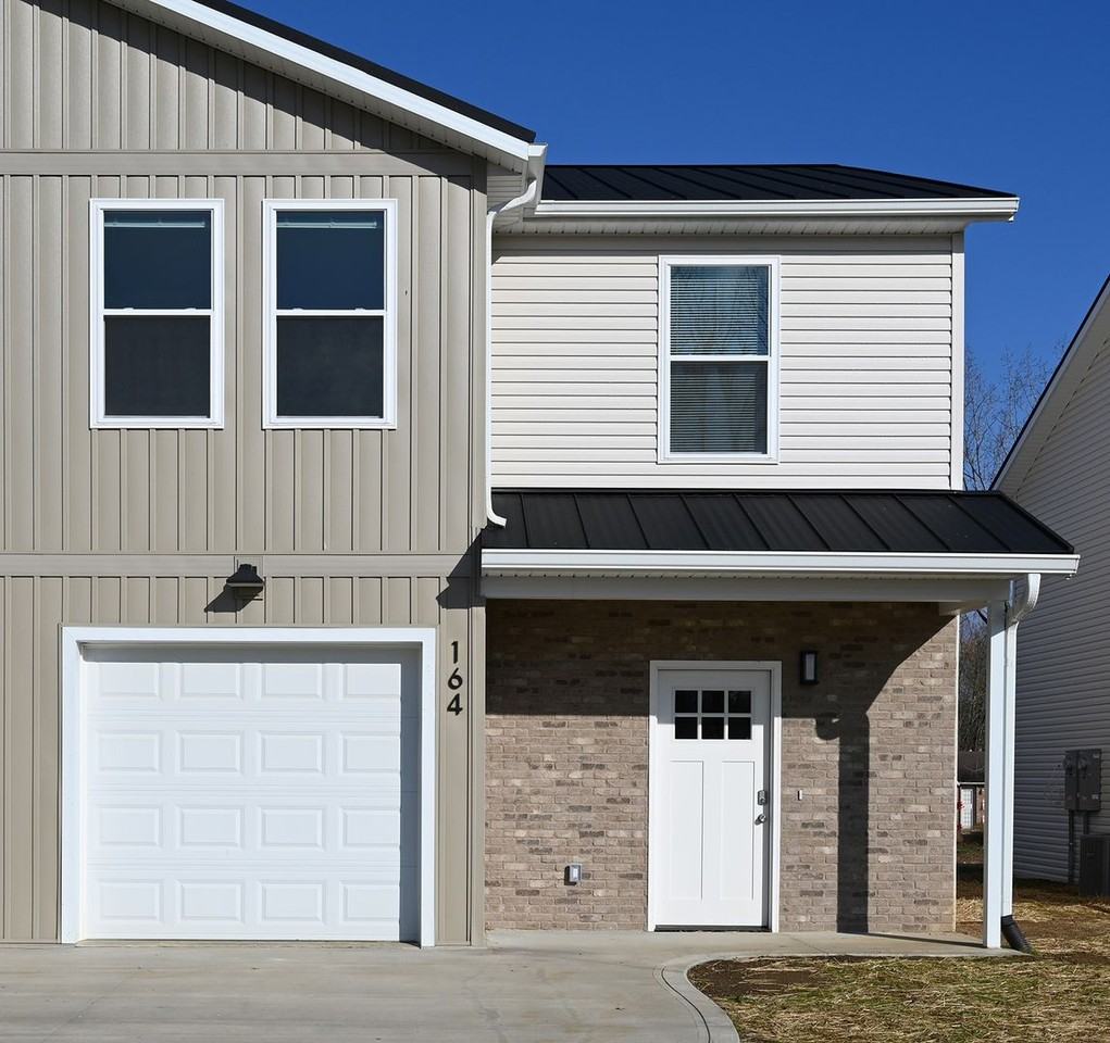 164 Brushwood Dr - Photo 2 of 20