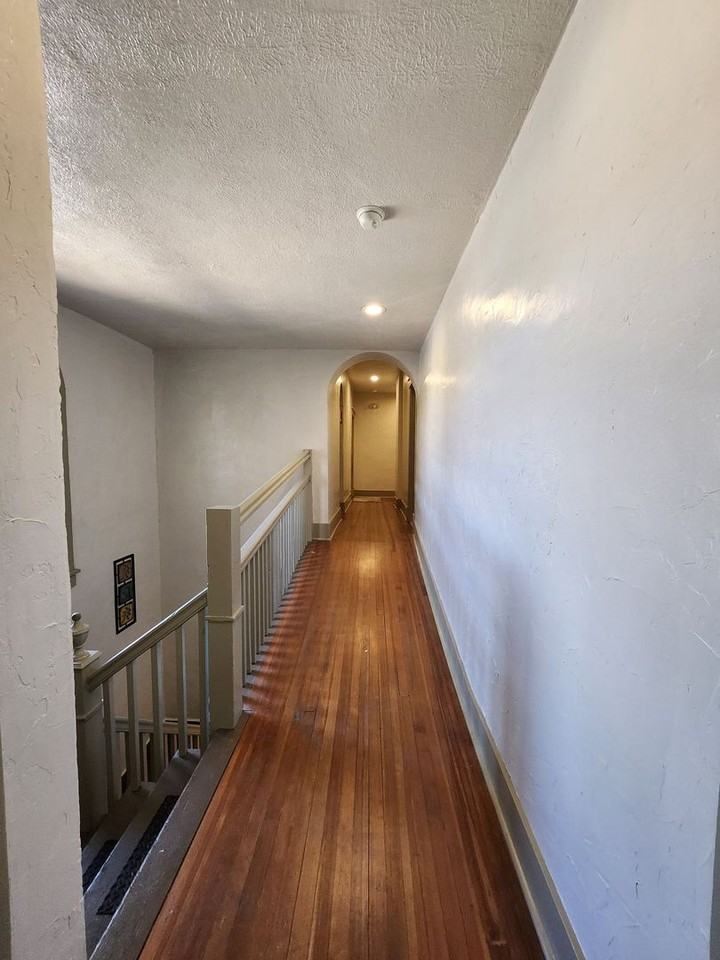 1000 Carteret Ave #10 - Photo 7 of 30