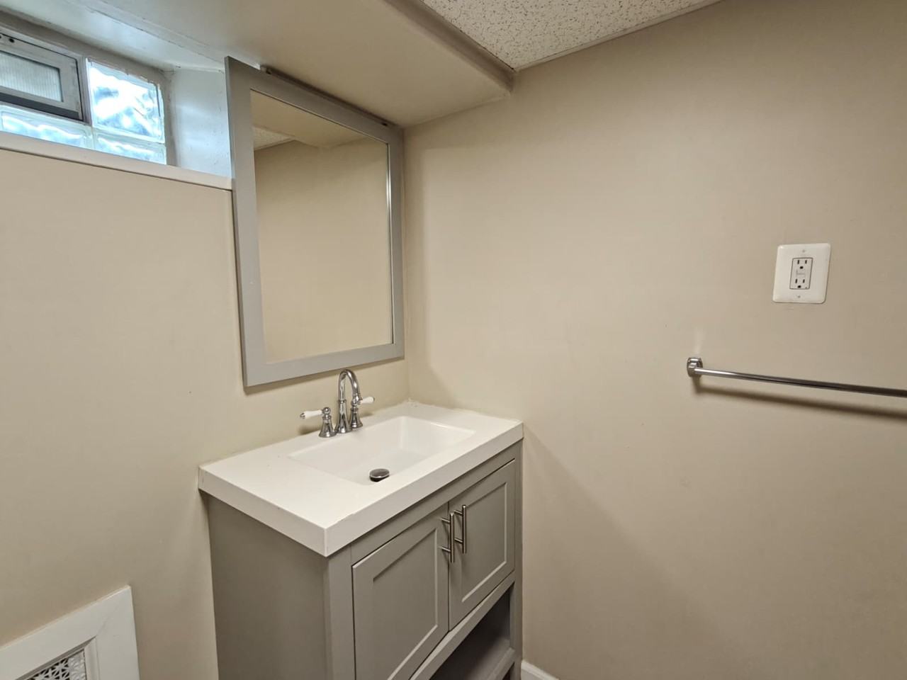 6766 Blakemore St #C1 - Photo 5 of 8