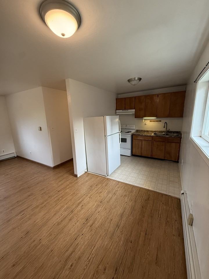 2763 Mack Blvd #2 - Photo 3 of 12