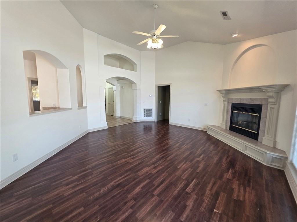 302 Cross Creek Dr - Photo 3 of 24
