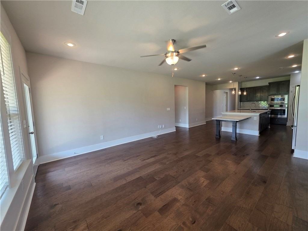 616 Mill Pond Way - Photo 5 of 26